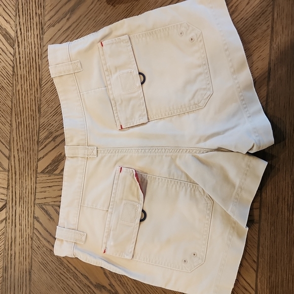 Like New Size 2, 3" inseam short from American Eagle - Picture 3 of 3